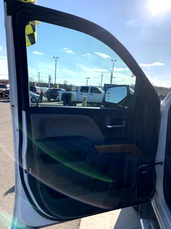 2017 Chevrolet Silverado 1500 4WD Crew Cab 143.5" LTZ w/1LZ - cars &... for sale in Chesaning, MI – photo 13