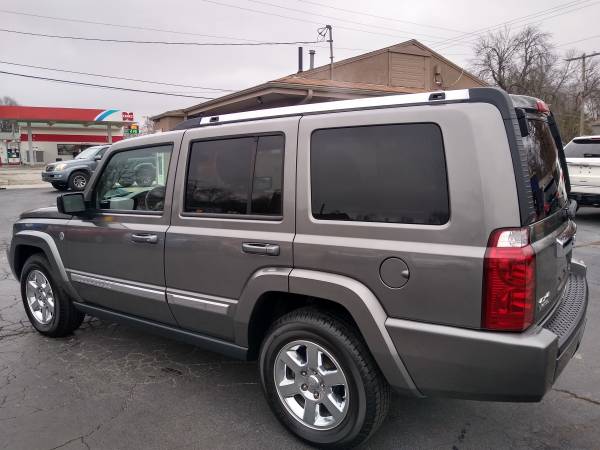 2007 Jeep Commander Limited V-8 4X4 ! Priced to move ! - cars & for sale in Spring Hill, MO – photo 4