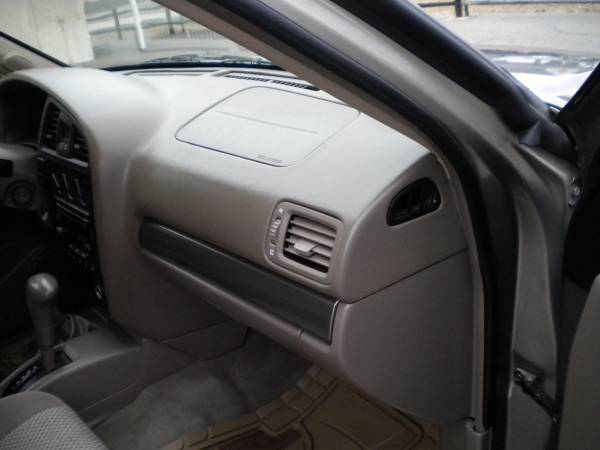 Nissan Pathfinder 4X4 Sunroof extra clean 1 Year Warranty for sale in hampstead, RI – photo 10