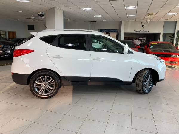 2015 Hyundai Tucson SE - - by dealer - vehicle for sale in Springfield, IL – photo 5