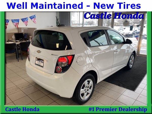 2015 Chevy Chevrolet Sonic hatchback Summit White for sale in Morton Grove, IL – photo 5