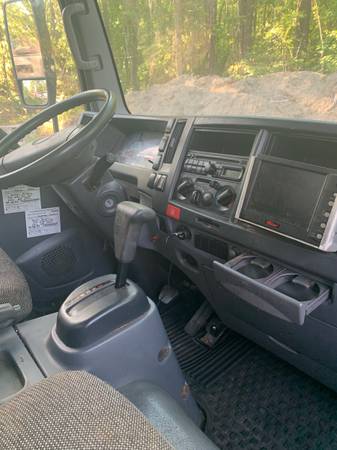 Isuzu NPR 12 box truck with hackney box and shelves for sale in Awendaw, SC – photo 13