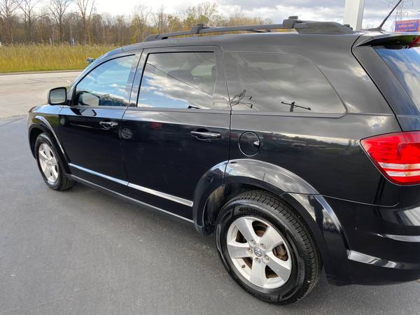 2009 Dodge Journey! SXT! Moonroof! Backup Camera! DVD Player! for sale in Suamico, WI – photo 19