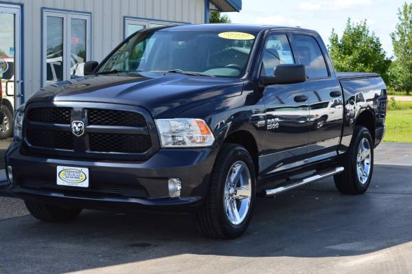 2015 Ram 1500 Express Crewcab 4×4 for sale in Alexandria, MN – photo 2