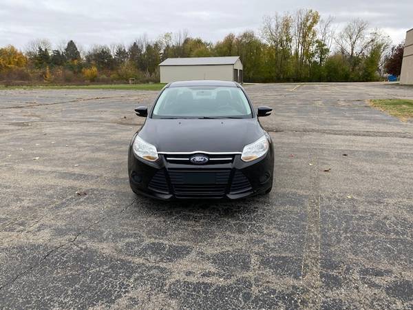 2013 Ford Focus SE ONE OWNER NO ACCIDENTS - cars & trucks - by... for sale in Grand Blanc, MI – photo 2
