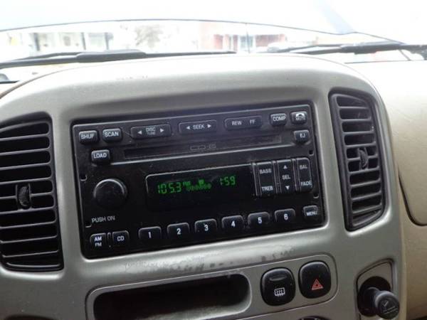 SALE! 2003 FORD ESCAPE XLT CLEAN CARFAX NO ACCIDENT, CASH FIRM for sale in Allentown, PA – photo 15