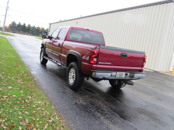 Clean Carfax 2006 Chevy SILVERADO 2500HD LT Crew LBZ DIESEL for sale in Combined Locks, WI – photo 7