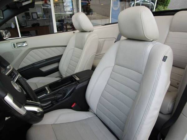 2010 Ford Mustang Premium Convertible-Leather, SYNC, Shaker Stereo! for sale in Garner, NC – photo 13