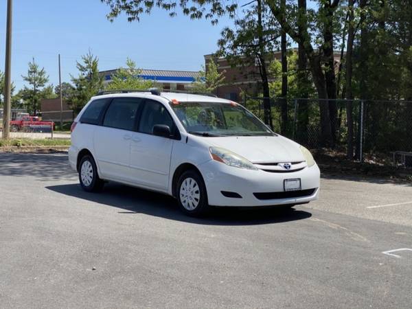2009 Toyota Sienna CE - - by dealer - vehicle for sale in Richmond , VA – photo 4