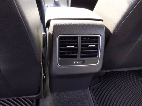 2015 Volkswagen Passat 1.8T SE w/Sunroof & Nav SKU:FC066750 Sedan -... for sale in Costa Mesa, CA – photo 19