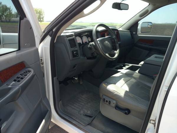 06 Ram 2500 Turbo Cummins Well Maintained. Crew MEGA CAB! for sale in Fargo, ND – photo 3