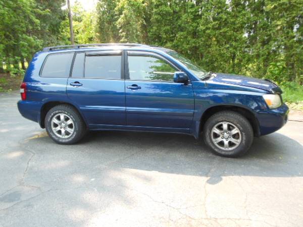 2005 Toyota Highlander * Low Miles * Moving Must Sell * for sale in Hilton, NY – photo 2
