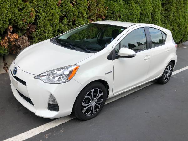 2014 Toyota Prius C, 1 OWNER, Excellent service history! - cars &... for sale in Tualatin, OR – photo 4