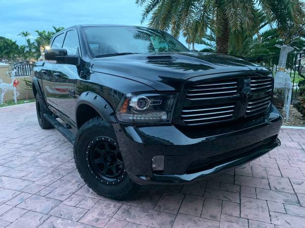 Ram 1500 SPORTS 4x4 2017 - cars & trucks - by owner - vehicle... for sale in 33012, FL – photo 3