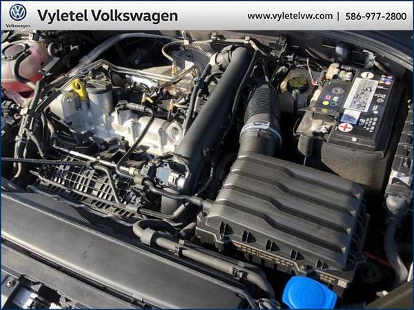 2019 Volkswagen Jetta sedan R-Line Auto w/SULEV - Volkswagen Deep for sale in Sterling Heights, MI – photo 8