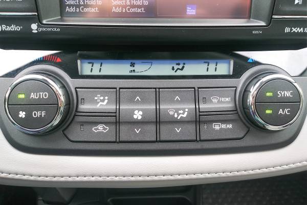 2017 Toyota RAV4 XLE AWD- Safety Sense, Sunroof, Power Liftgate for sale in Vinton, IA 52349, IA – photo 12