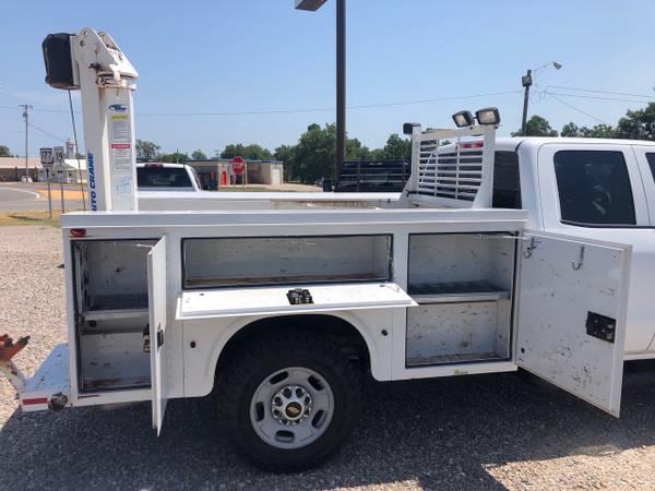 2015 CHEVROLET K2500 CREW CAB 4WD UTILITY BED W/ AUTO CRANE LIFT for sale in Stratford, MO – photo 4