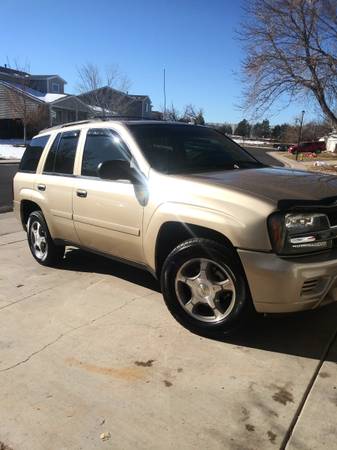 2007 Chevy Trailblazer ls 4dr 2wd (Family Owned) - cars & trucks -... for sale in Denver , CO – photo 5