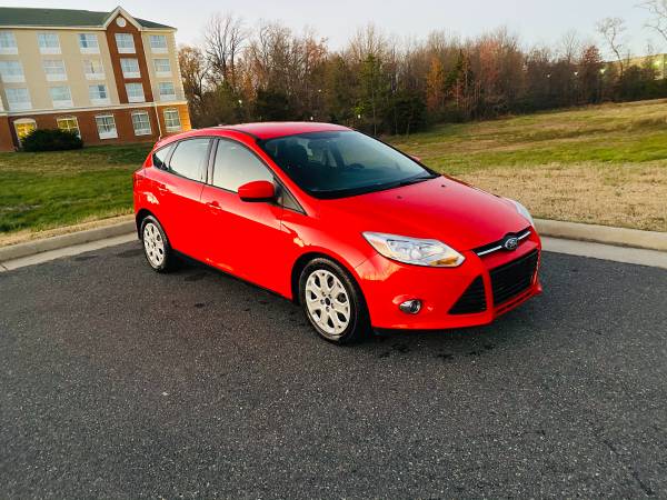 2012 Ford Focus hatchback - cars & trucks - by dealer - vehicle... for sale in Fredericksburg va 22406, District Of Columbia – photo 8