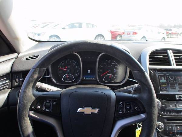 2015 Chevrolet Chevy Malibu LT - - by dealer - vehicle for sale in Collinsville, MO – photo 20