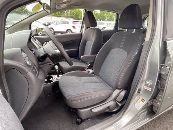 2015 Nissan Versa Note SV hatchback Gray - - by dealer for sale in Goldsboro, NC – photo 10