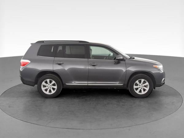 2013 Toyota Highlander SE Sport Utility 4D suv Gray - FINANCE ONLINE... for sale in Arlington, District Of Columbia – photo 13