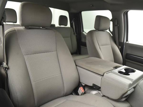 2018 Ford F150 SuperCrew Cab XLT Pickup 4D 5 1/2 ft pickup White - for sale in Bakersfield, CA – photo 5