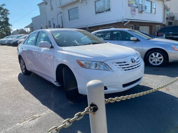 2009 Toyota Camry LE white - cars & trucks - by dealer - vehicle... for sale in Schenectady, NY – photo 3
