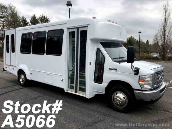 Church Buses Shuttle Buses Wheelchair Buses Wheelchair Vans For Sale for sale in Westbury, IN – photo 18