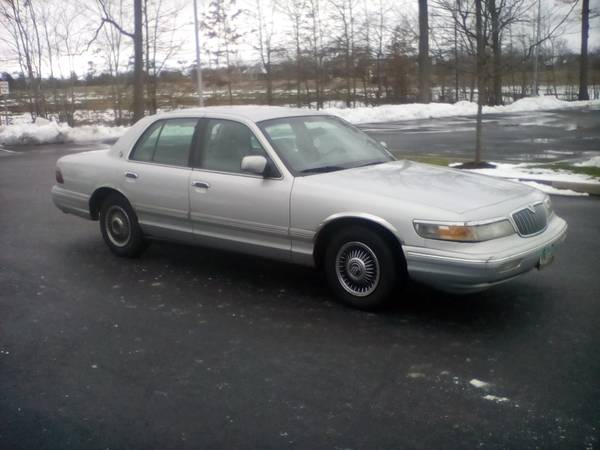 MERCURY GRAND MARCQIS $850.00 OR OFFER - cars & trucks - by owner -... for sale in North Olmsted, OH – photo 3