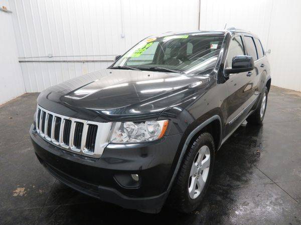2011 Jeep Grand Cherokee 4WD 4dr Laredo - LOTS OF SUVS AND TRUCKS!! for sale in Marne, MI – photo 3