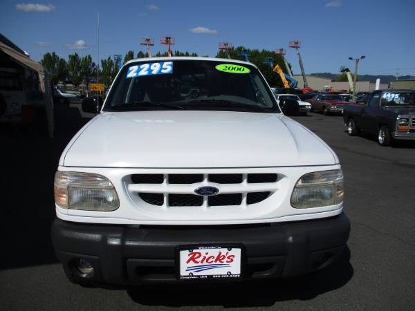 2000 FORD EXPLORER XLS - - by dealer - vehicle for sale in Longview, OR – photo 4