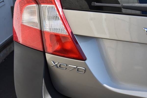 2012 Volvo XC70 T6 Premier Plus - cars & trucks - by dealer -... for sale in Santa Rosa, CA – photo 8