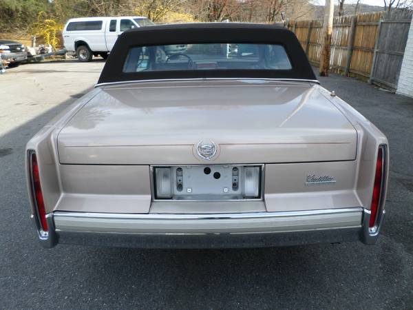 1990 CADILLAC DeVille 4 5L In excellent condition for sale in Stewartsville, PA – photo 6