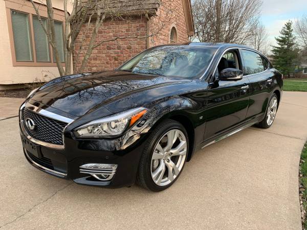 2017 INFINITI Q70L AWD 15K TECH, DLX TOURING, PREM, & 20" TIRE PACKAGE for sale in Leawood, MO – photo 2