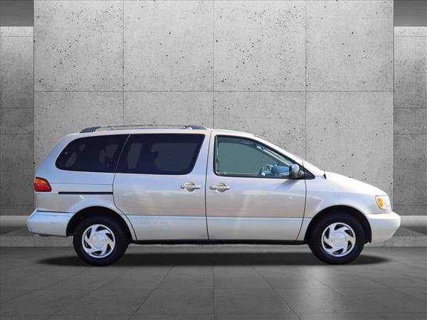 2000 Toyota Sienna XLE SKU: YU318173 Mini-Van - - by for sale in Fremont, CA – photo 4