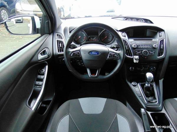 2017 Ford Focus ST Hatch Clean CarFax, Push Start, Backup Cam for sale in Portland, OR – photo 12