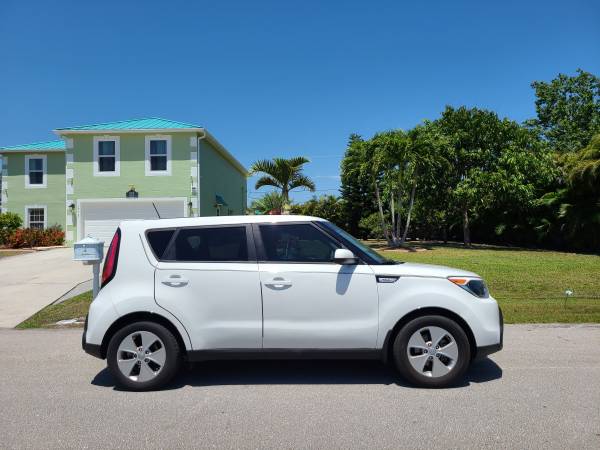 2016 Kia Soul SUV - - by dealer - vehicle for sale in Port Saint Lucie, FL – photo 3