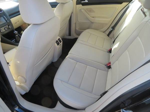 2011 VW Jetta TDI, Diesel, 6 Speed... 51,000 Miles...$9,500 **Call... for sale in Waterloo, IA – photo 5