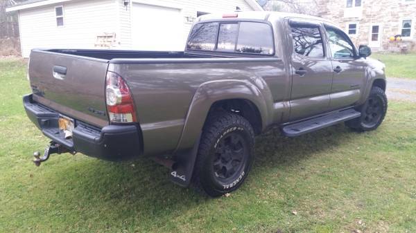 2014 Toyota Tacoma SR5 Crew 4X4 - cars & trucks - by owner - vehicle... for sale in Plattsburgh, New York, VT – photo 4