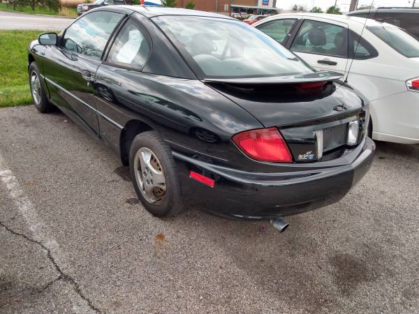 2005 Pontiac Sunfire for sale in Indianapolis, IN – photo 2