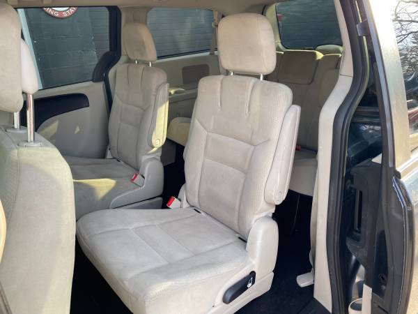 2014 Dodge Grand Caravan SE - cars & trucks - by owner - vehicle... for sale in Holly, MI – photo 11
