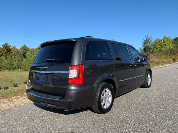 2012 Chrysler Town and Country ***LOADED*** for sale in Candia, VT – photo 6