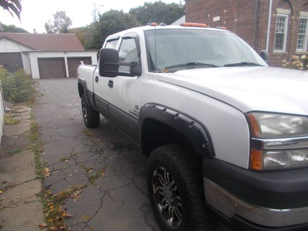 2003 chevy 4x4 2500 hd crew cab 6.6 liter duramax diesel for sale in Whitney Point, NY – photo 2