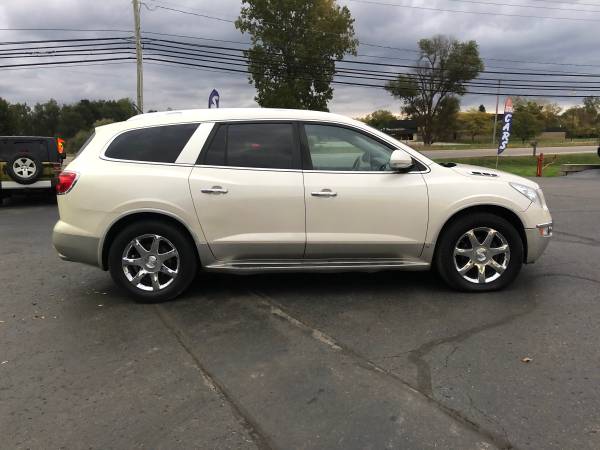 Clean Carfax! 2008 Buick Enclave CXL! AWD! 3rd Row! for sale in Ortonville, OH – photo 6