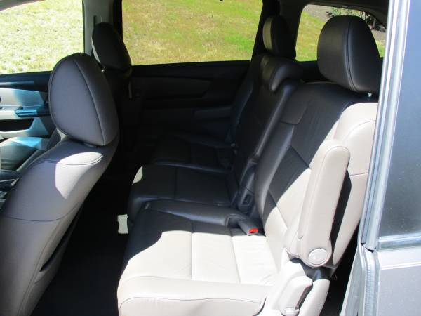 2011 Honda Odyssey EX-L - Navigation, Rear Cam, Bluetooth, LOADED! for sale in Kirkland, WA – photo 11
