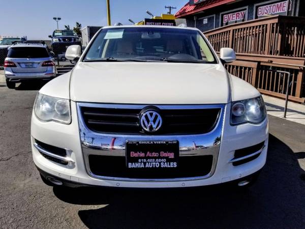 2010 Volkswagen Touareg 4dr VR6 "FAMILY OWNED BUSINESS SINCE 1991" for sale in Chula vista, CA – photo 2