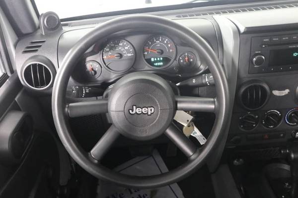 2009 Jeep Wrangler Bright Silver Metallic Sweet deal*SPECIAL!!!* for sale in Anchorage, AK – photo 13