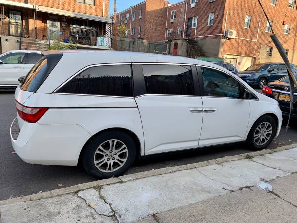 2012 Honda Odyssey EXL TV/DVD original owner excel cond with 99k -... for sale in Brooklyn, NY – photo 3