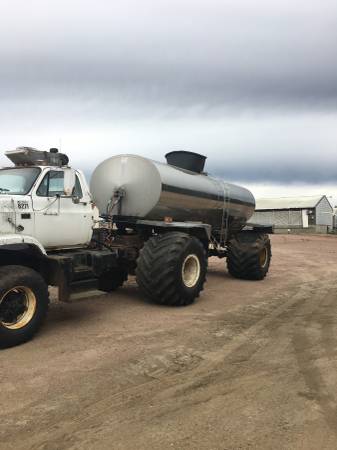Chevy manure/water truck for sale in Hartford, SD – photo 2
